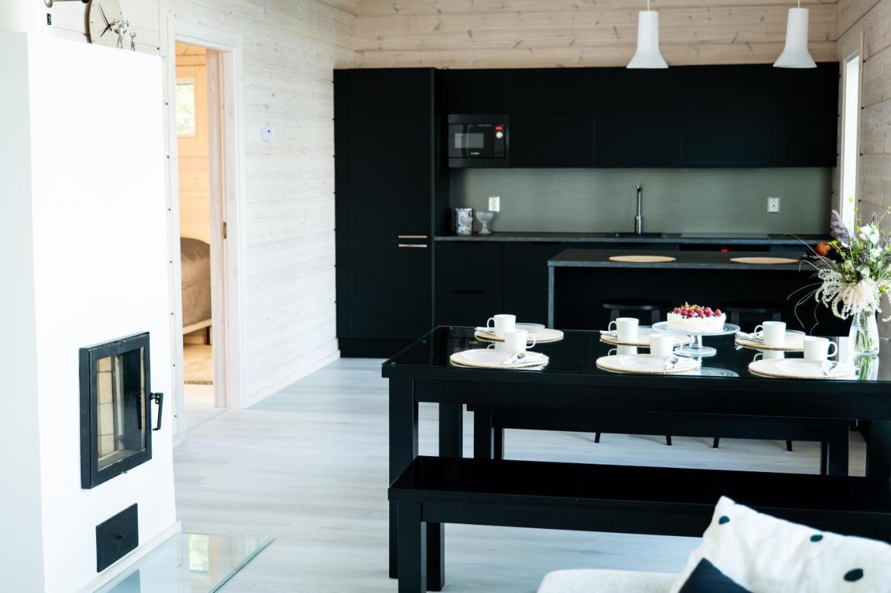 Villa Kuulas Saaskilahti ภายนอก รูปภาพ